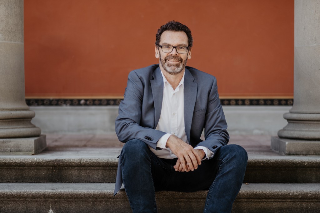 Porträtfoto von Rudolf Mumenthaler